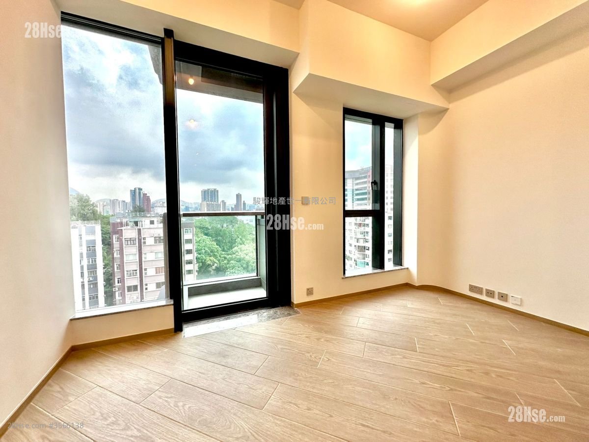 Garden Crescent Rental Studio , 1 Bathroom 260 ft²