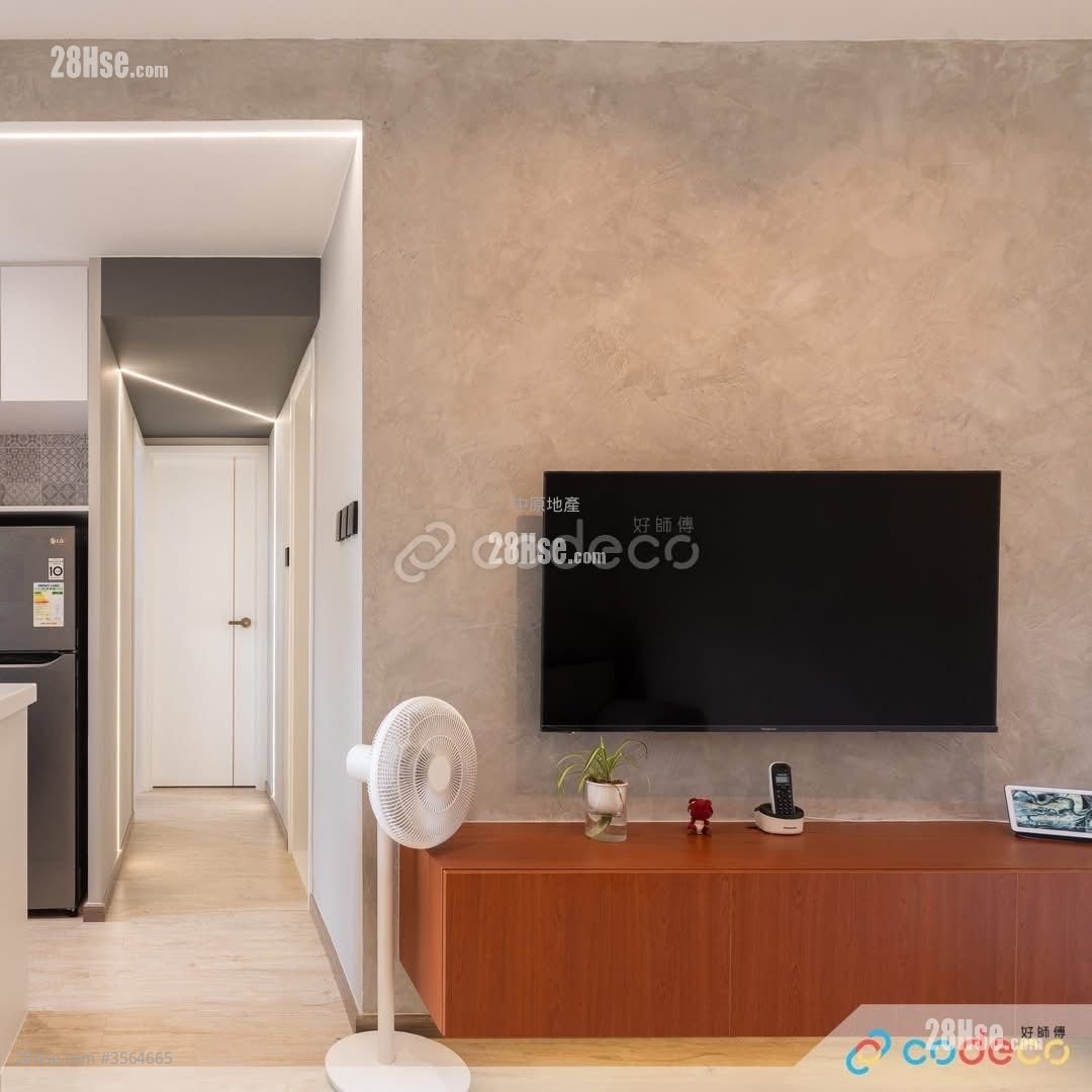 Waldorf Garden Sell 2 Bedrooms , 1 Bathroom 412 ft²