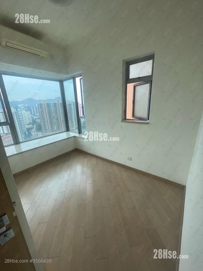 Century Gateway Sell 2 Bedrooms , 1 Bathroom 474 ft²