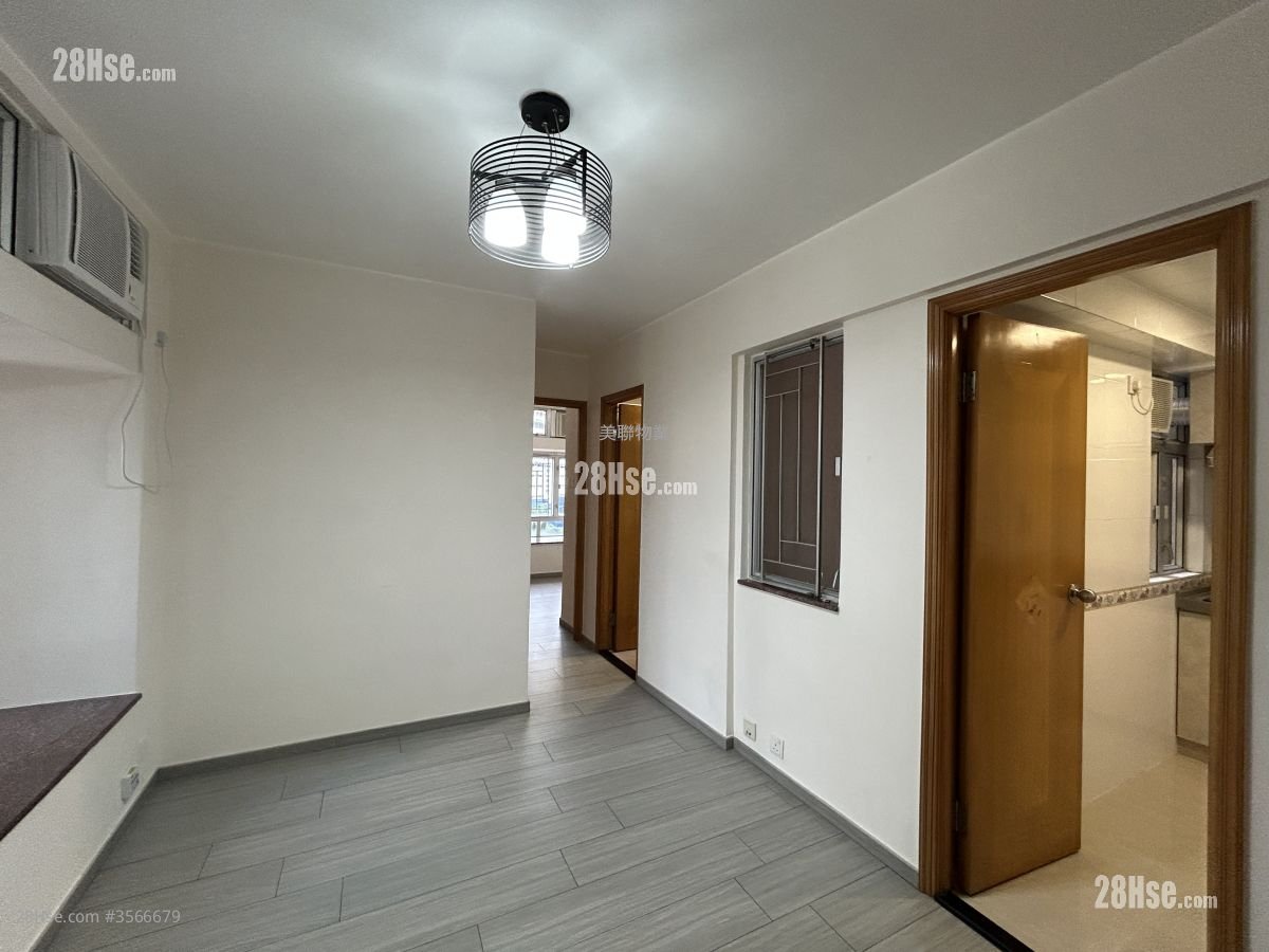 Greenfield Garden Rental 365 ft²