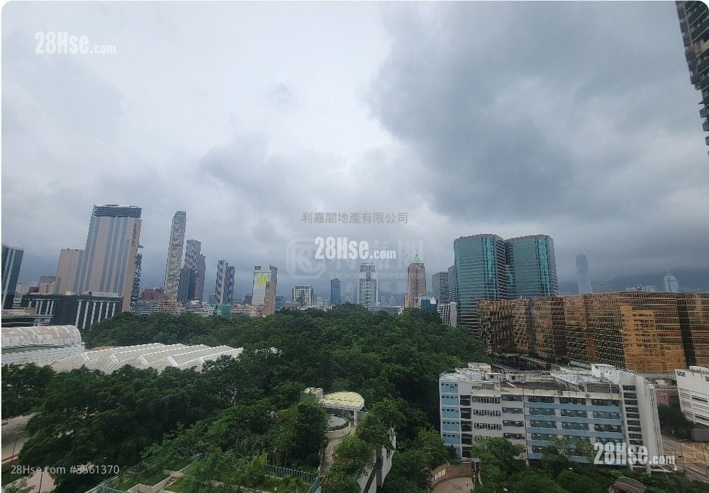 港景峰 售盤 3 房 , 3 浴室 894 平方呎 港景峰 售盤 3 房 , 3 浴室 894 平方呎