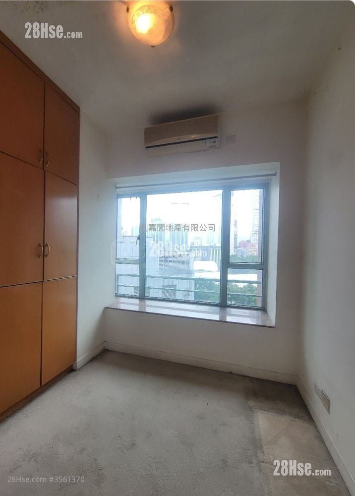 港景峰 售盤 3 房 , 3 浴室 894 平方呎 港景峰 售盤 3 房 , 3 浴室 894 平方呎