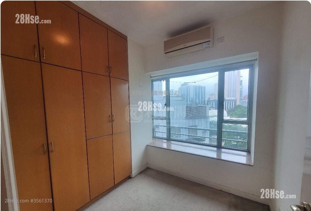 港景峰 售盤 3 房 , 3 浴室 894 平方呎 港景峰 售盤 3 房 , 3 浴室 894 平方呎