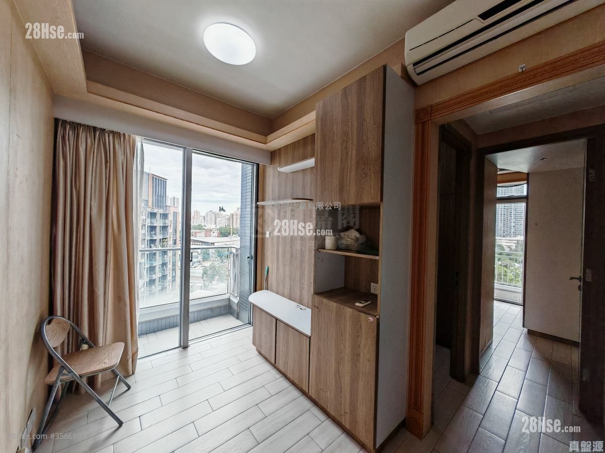 The Reach Sell 2 Bedrooms , 1 Bathroom 426 ft²