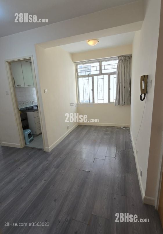 Sun Sing Centre Sell 2 Bedrooms , 1 Bathroom 350 ft²