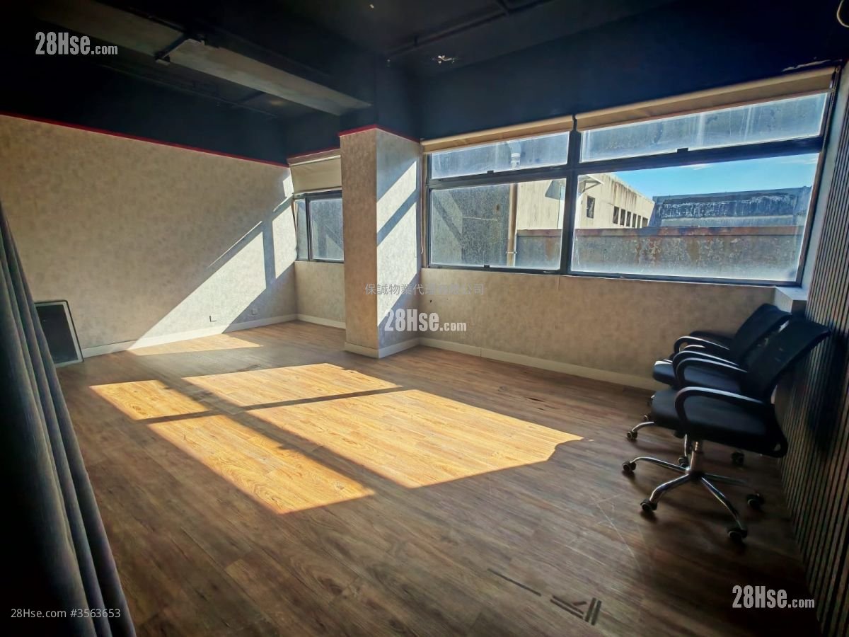 Texwood Plaza Rental 4,300 ft² Texwood Plaza Rental 4,300 ft²