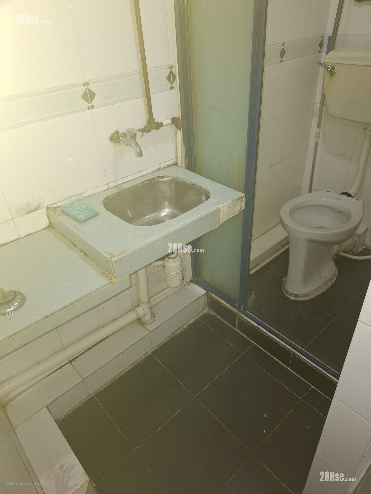 Lee Hing Building Rental Studio , 1 Bathroom 150 ft² Lee Hing Building Rental Studio , 1 Bathroom 150 ft²