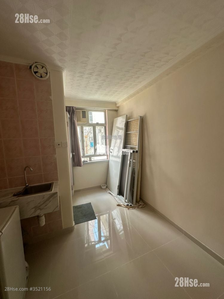 Fook Tak Building Rental Studio , 1 Bathroom 150 ft²