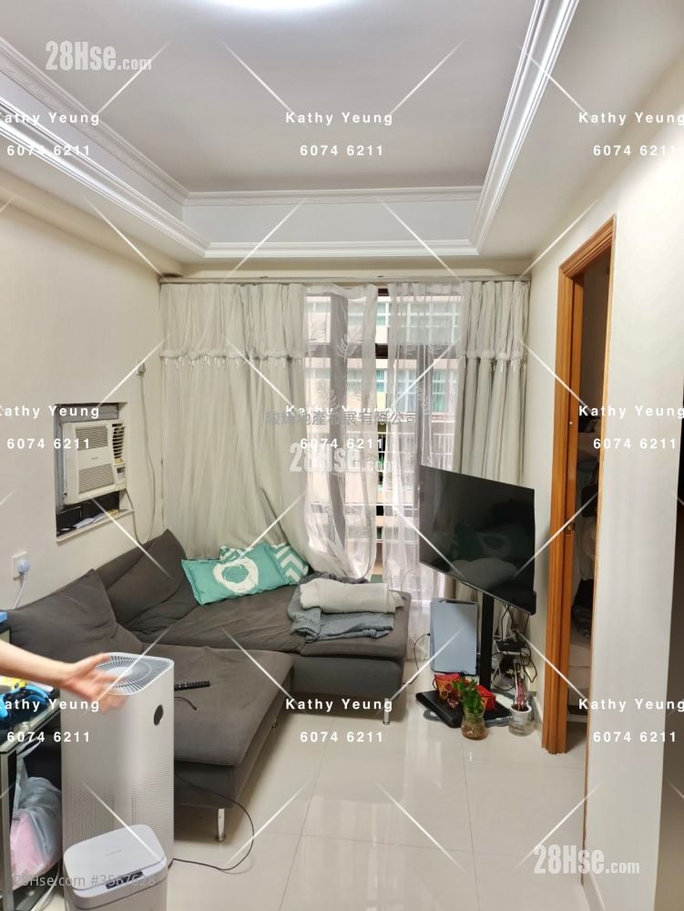 Prat Mansions Rental 2 Bedrooms , 1 Bathroom 413 ft²