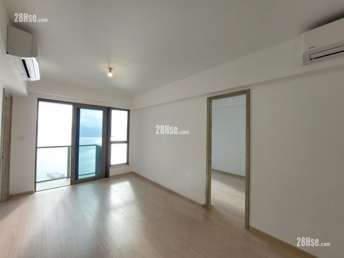 Sea To Sky Rental 3 Bedrooms 802 ft²