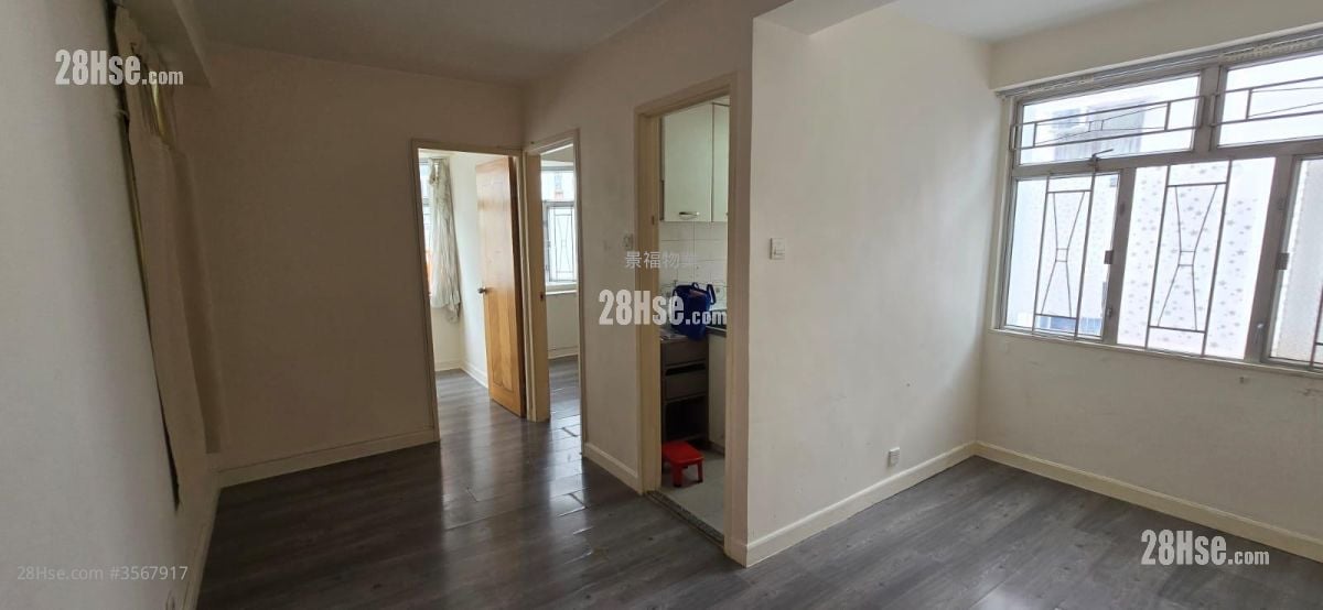 Sun Sing Centre Sell 2 Bedrooms , 1 Bathroom 350 ft²
