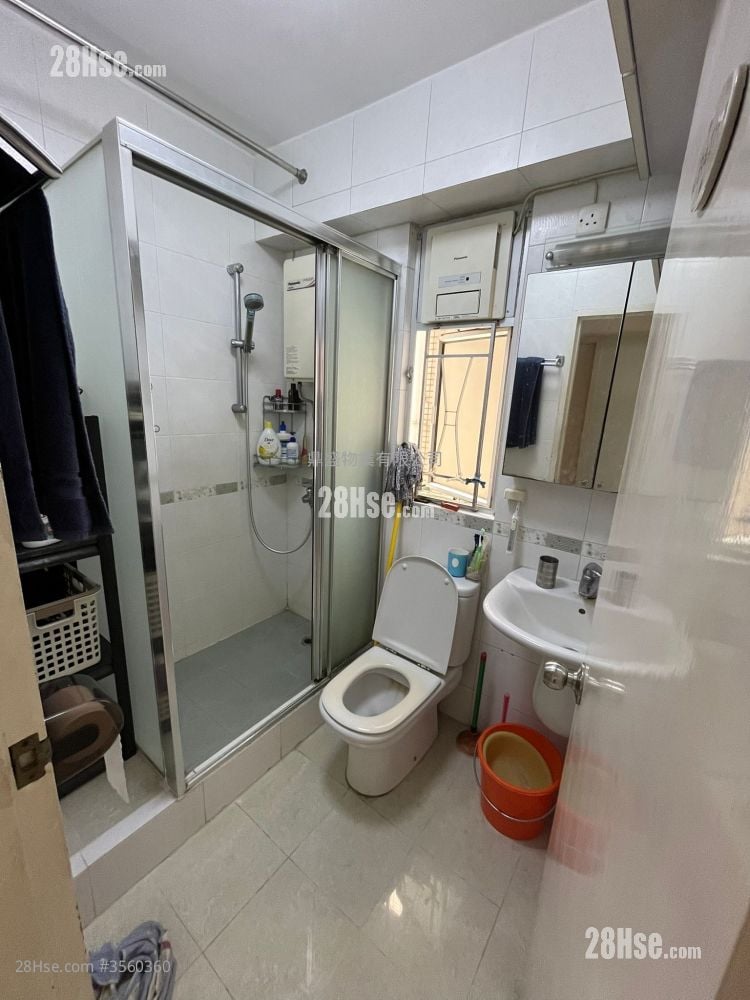 Full Wealth Gardens Rental 2 Bedrooms , 1 Bathroom 505 ft²