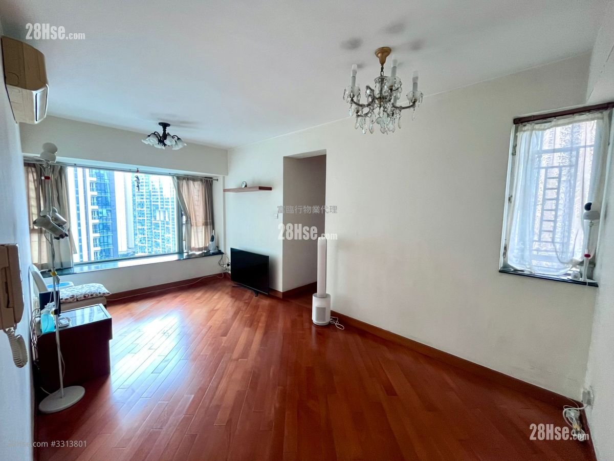 Sham Wan Towers Sell 3 Bedrooms , 2 Bathrooms 586 ft²