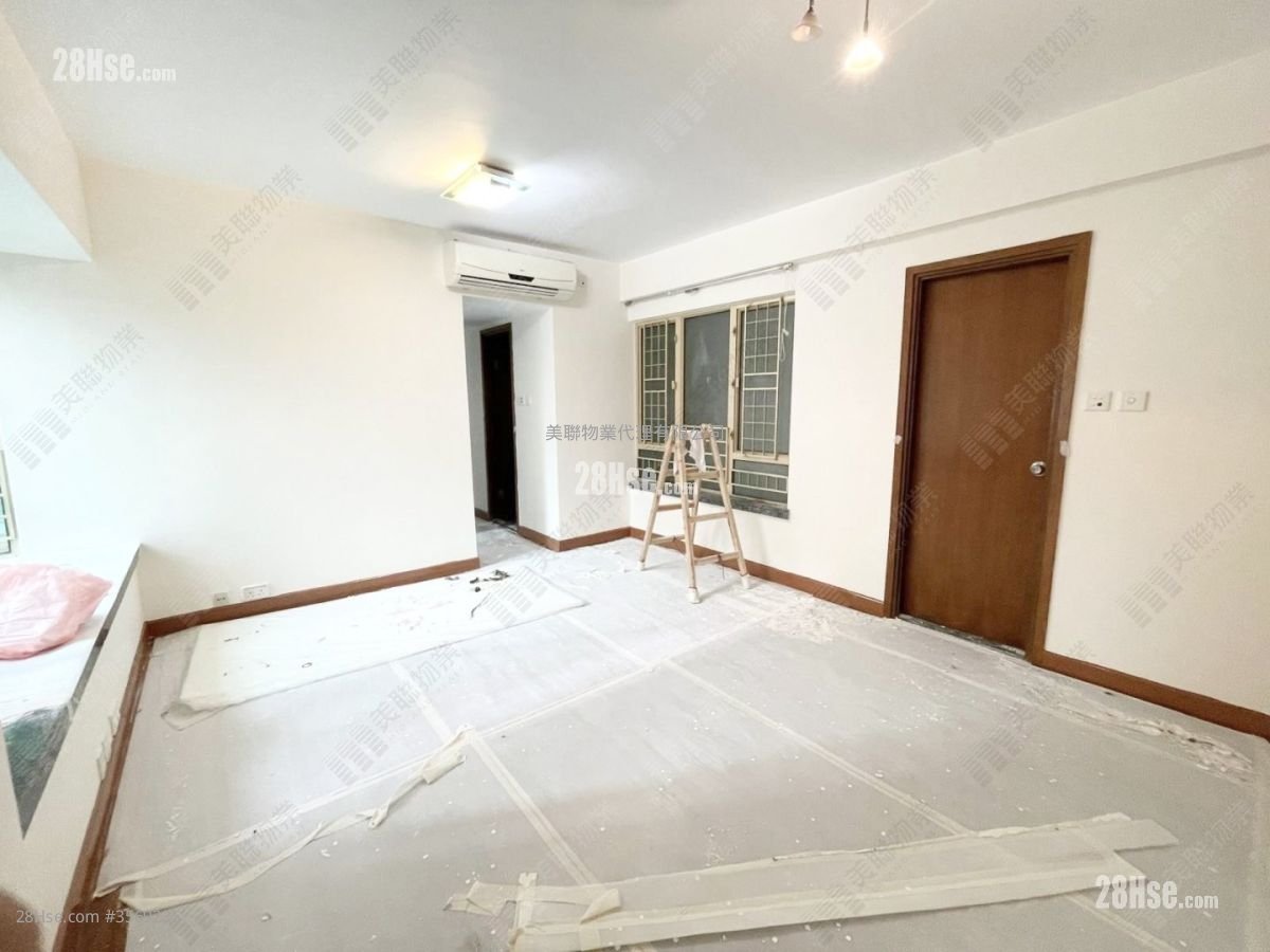 La Cite Noble Sell 3 Bedrooms 561 ft²