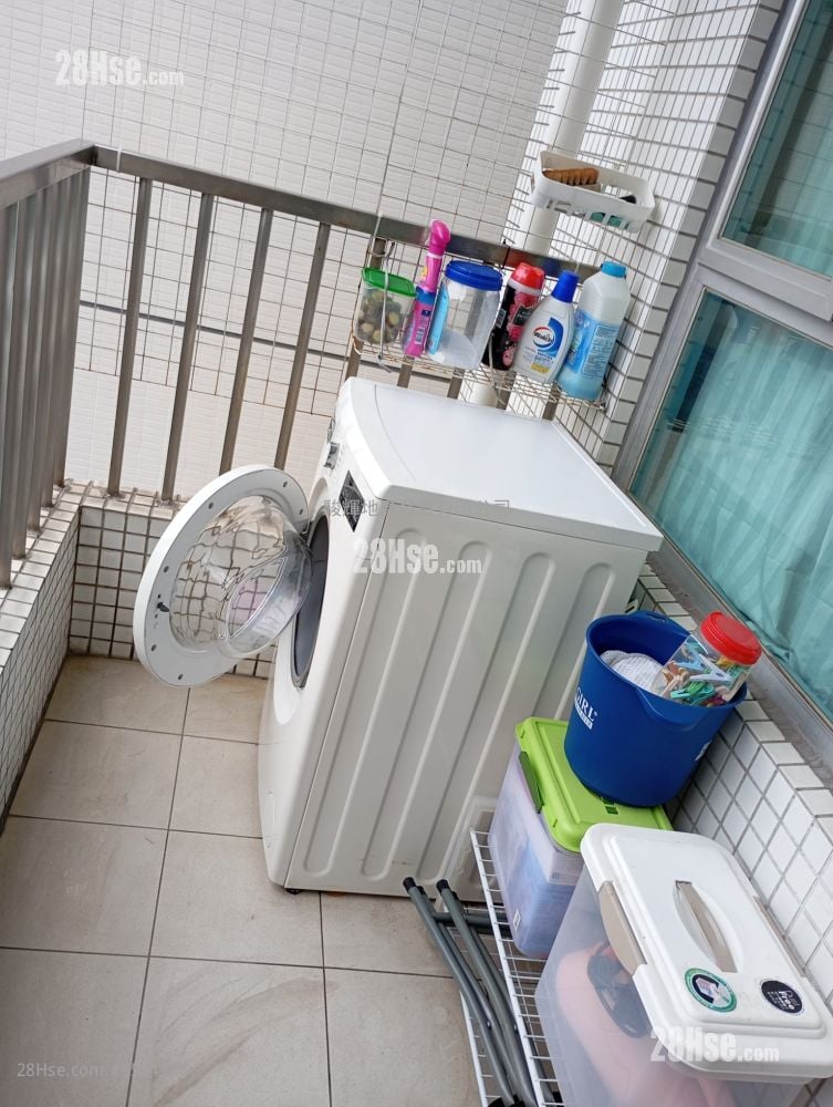 Fortune Court Sell 2 Bedrooms , 1 Bathroom 324 ft²