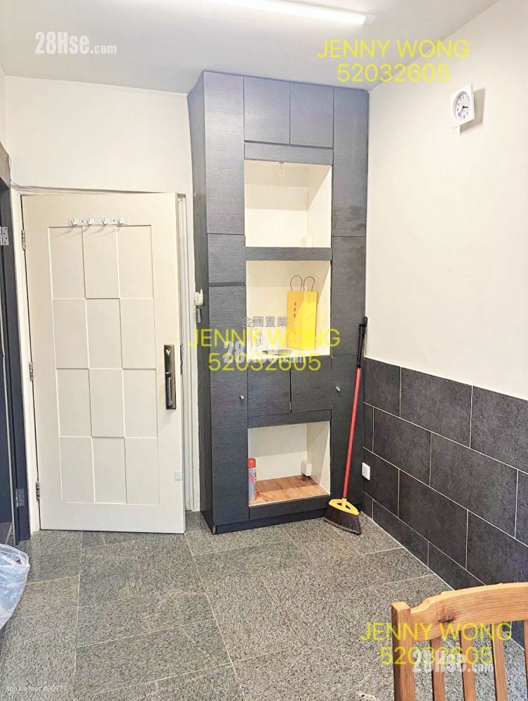 Lee Loy Mansion Sell 2 Bedrooms , 1 Bathroom 280 ft²