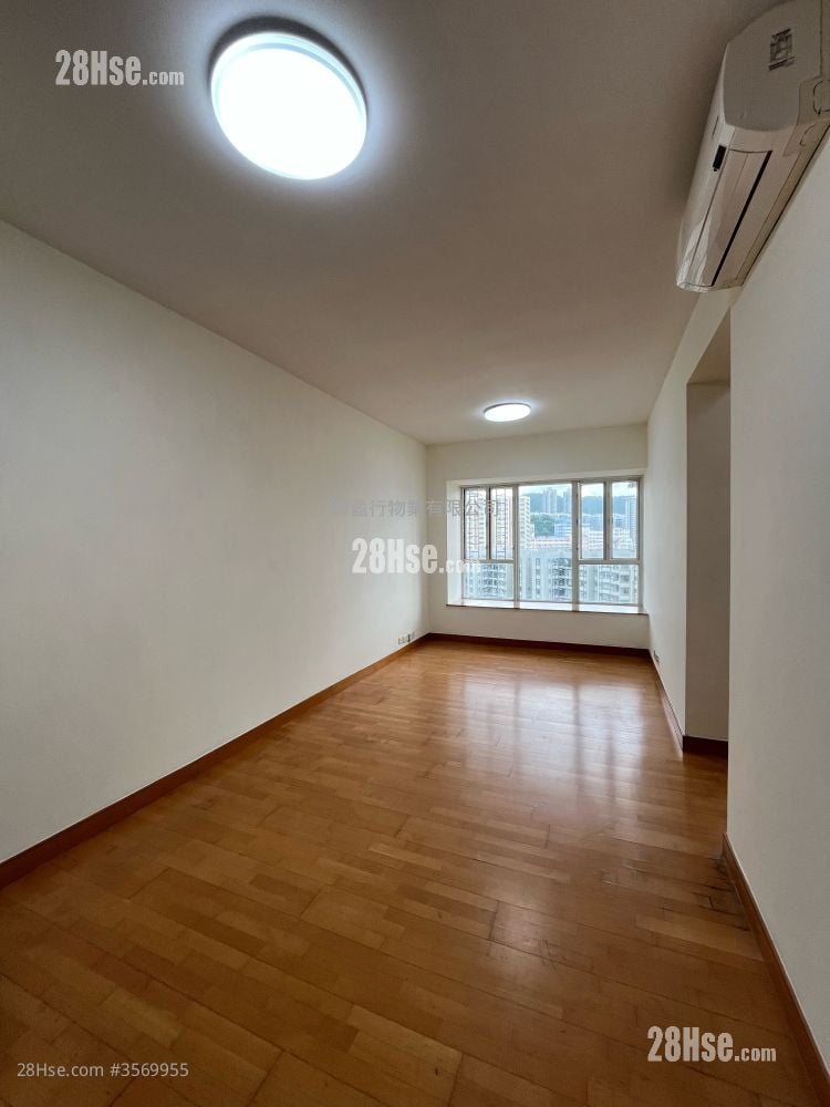 Les Saisons Rental 2 Bedrooms , 1 Bathroom 561 ft²