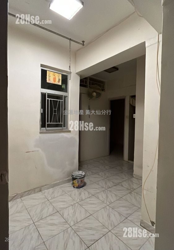 Fung Po Mansion Rental 2 Bedrooms 307 ft²