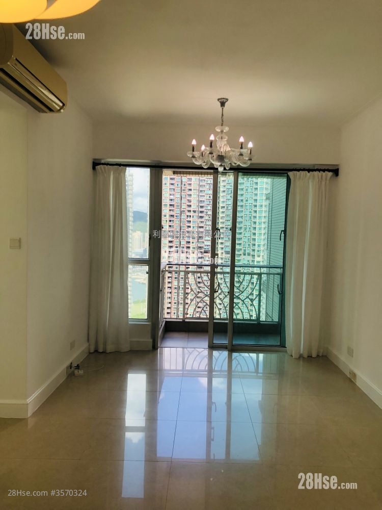 The Capitol Rental 3 Bedrooms , 2 Bathrooms 681 ft²