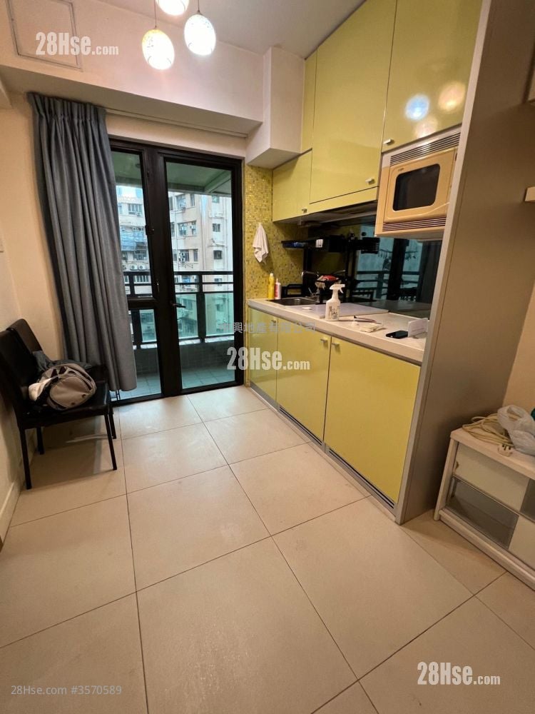 City 18 Sell 1 Bedroom , 1 Bathroom 250 ft²