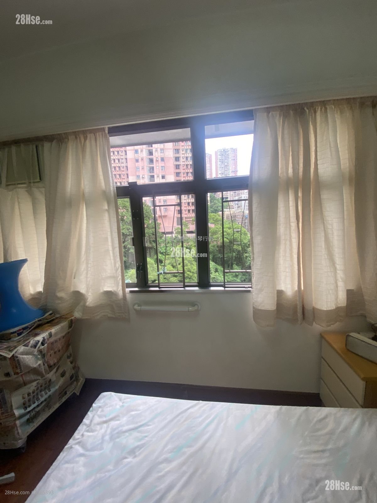 Yuet Ming Building Sell 3 Bedrooms , 1 Bathroom 645 ft²