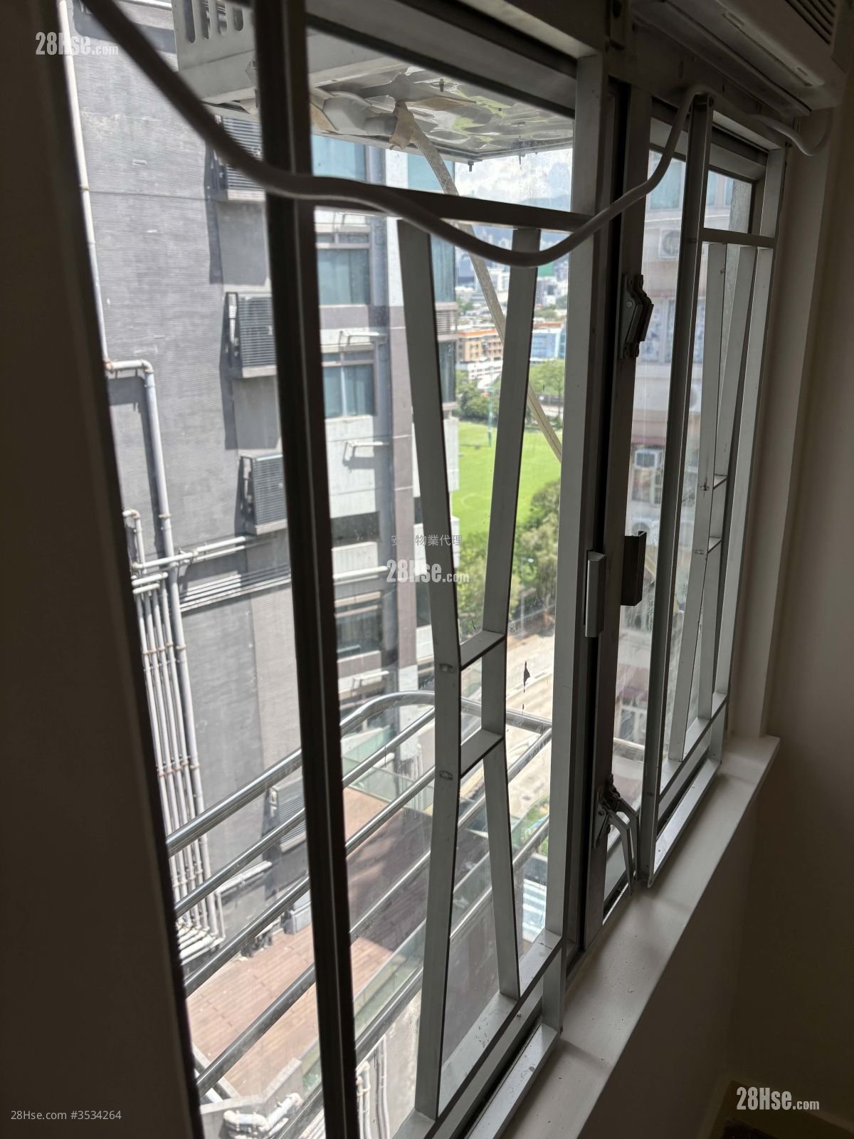 Fulland Court Rental 1 Bedroom , 1 Bathroom 250 ft²