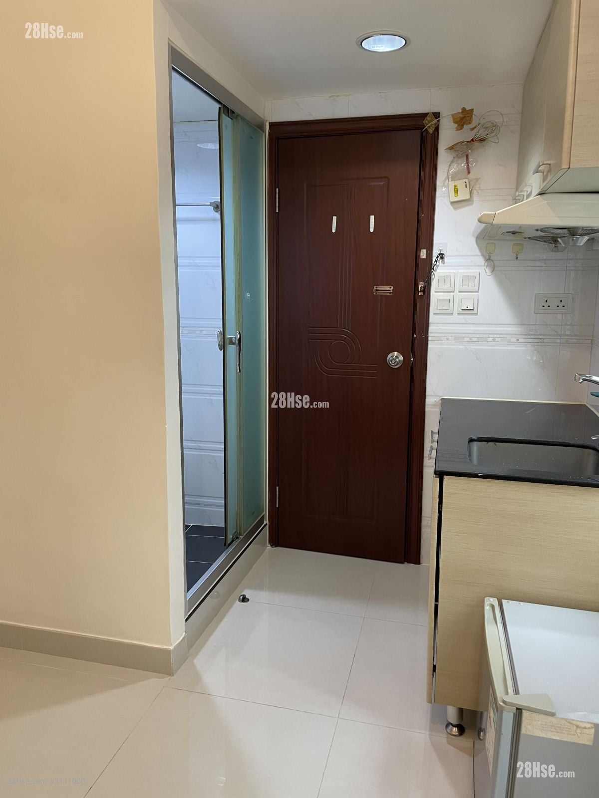 Chung Hing Mansion Rental 1 Bedroom , 1 Bathroom 130 ft²