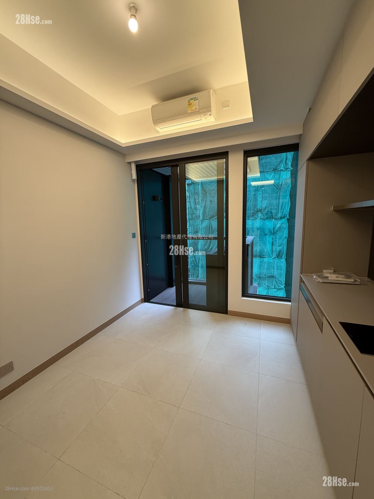Baker Circle Euston Rental Studio , 1 Bathroom 215 ft²