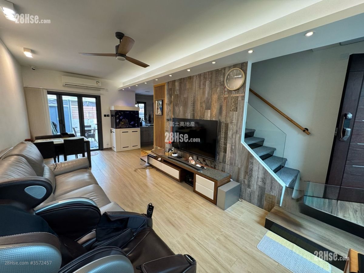 Fairview Park Sell 891 ft²