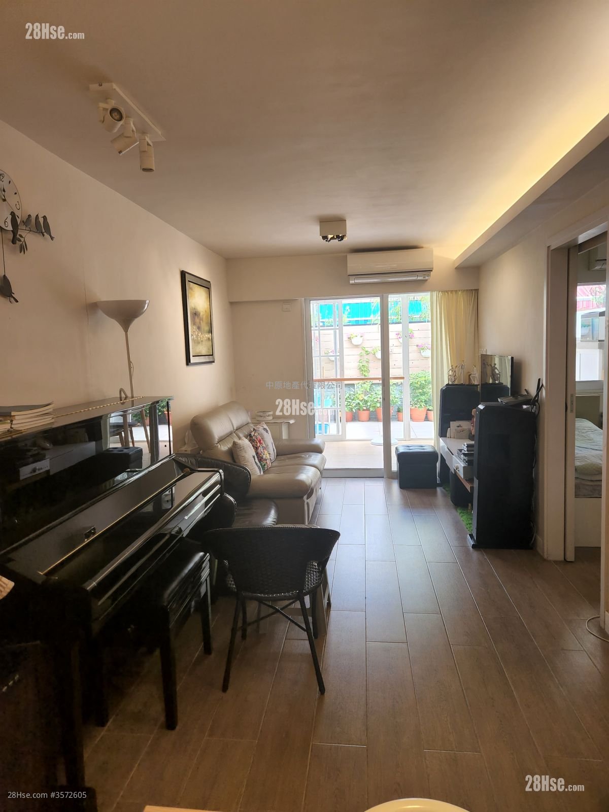Fairview Park Sell 3 Bedrooms , 2 Bathrooms 950 ft²