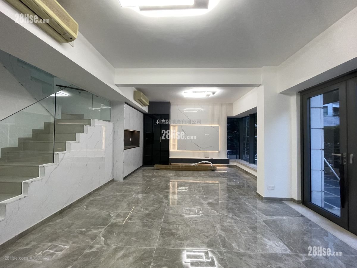 Providence Bay Rental 1,535 ft²