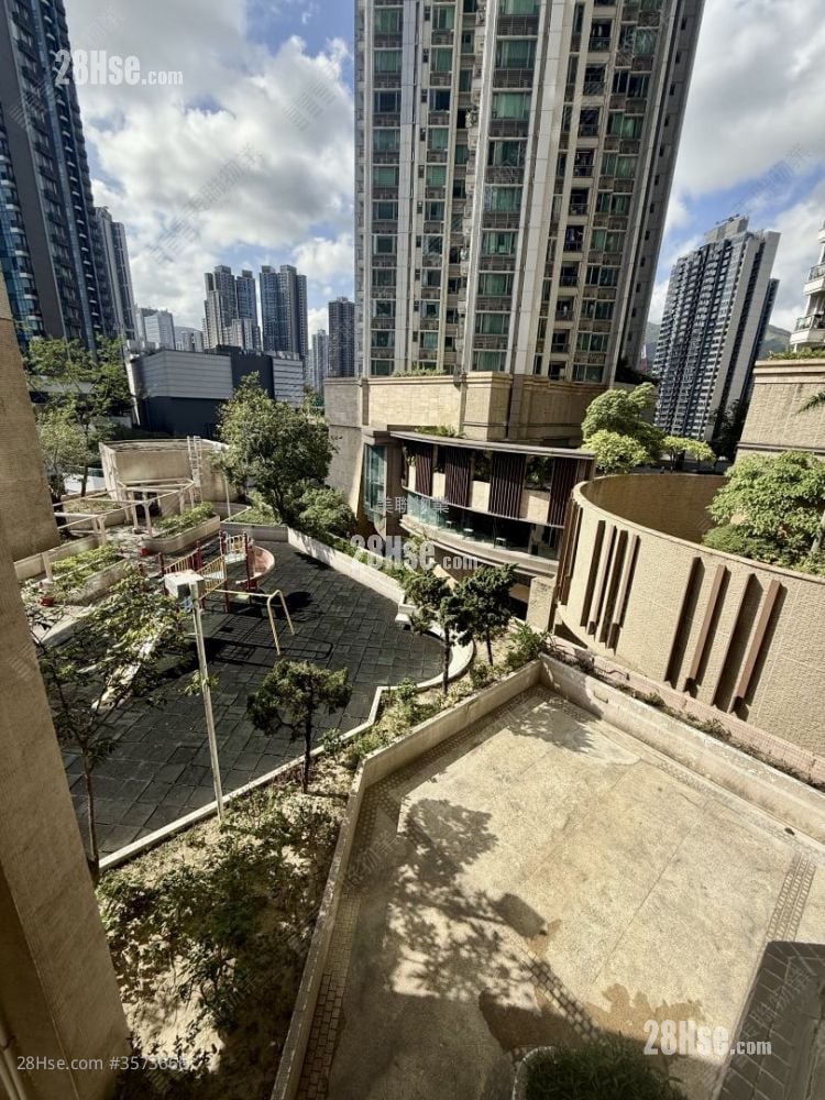 Waterside Plaza Sell 3 Bedrooms , 1 Bathroom 533 ft²