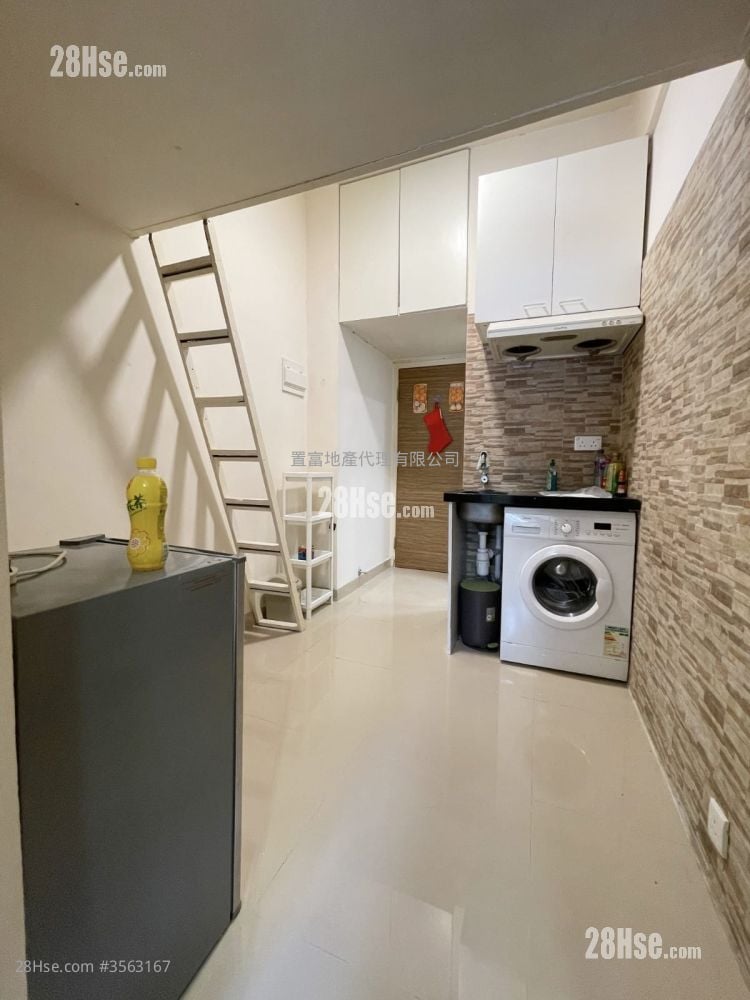 Kwai Lok Building Rental 1 Bedroom , 1 Bathroom 165 ft²