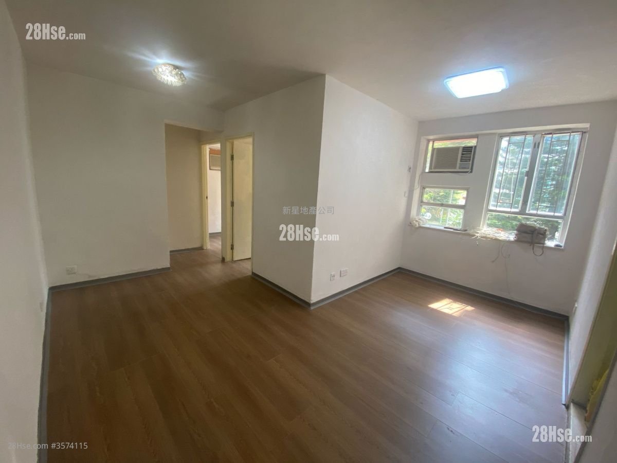 Wing Fai Centre Sell 2 Bedrooms , 1 Bathroom 419 ft²