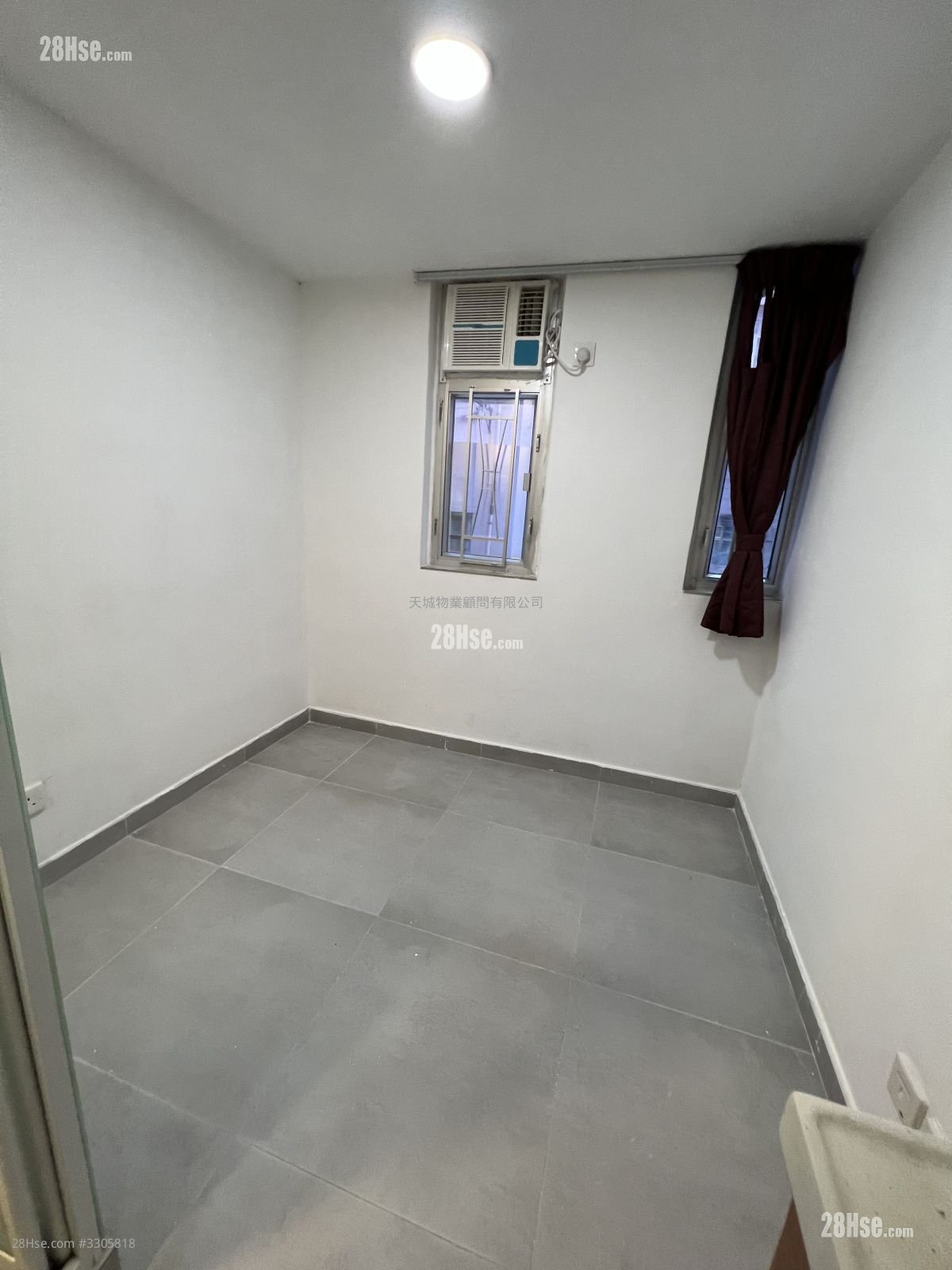 Kwai Lok Building Rental Studio , 1 Bathroom 130 ft²