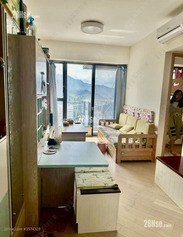 Commune Modern Sell 2 Bedrooms , 1 Bathroom 467 ft²