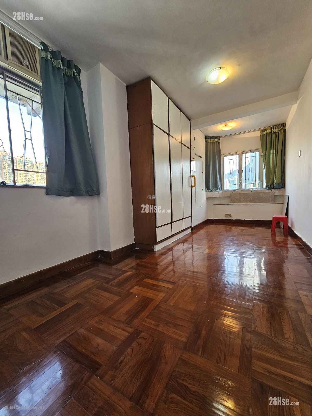 單幢樓房 售盤 1 房 , 1 浴室 342 平方呎 單幢樓房 售盤 1 房 , 1 浴室 342 平方呎