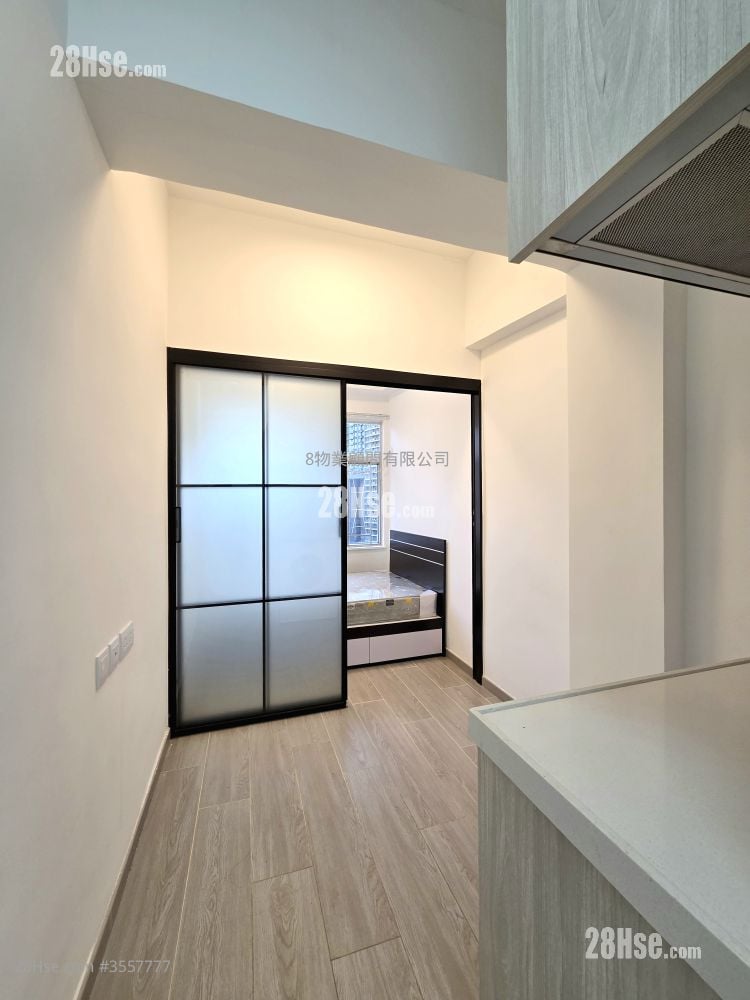 Kent Building Rental 1 Bedroom , 1 Bathroom 170 ft²