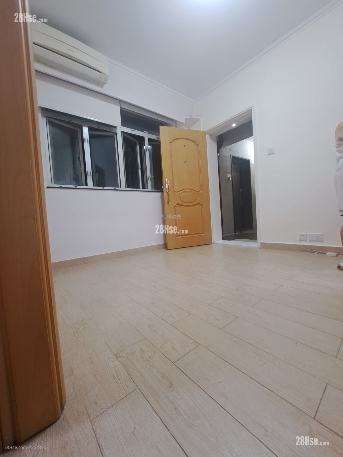 Bic Wah Court Rental 2 Bedrooms , 1 Bathroom 330 ft²