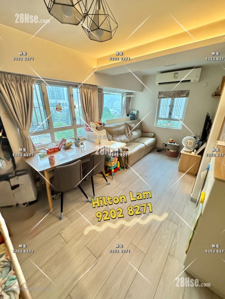 Jade Court Sell 2 Bedrooms , 1 Bathroom 410 ft²