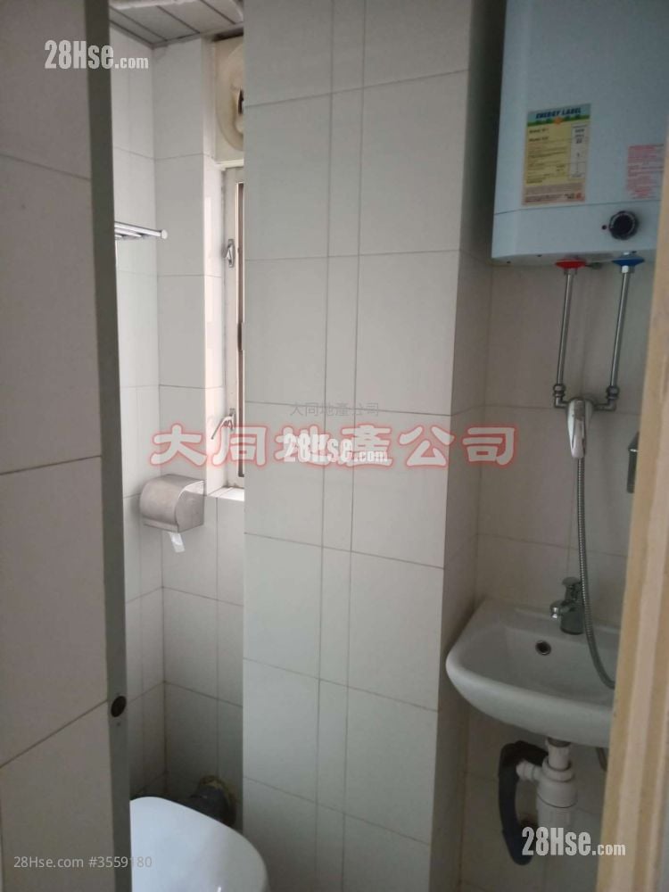 福和大楼 租盘 2 房 , 1 浴室 344 平方尺 福和大楼 租盘 2 房 , 1 浴室 344 平方尺