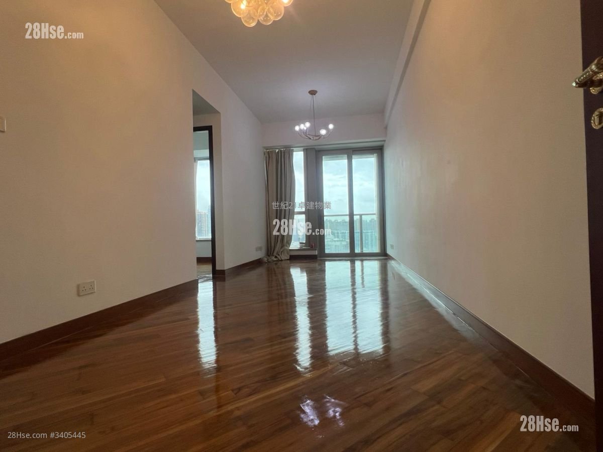 The Coronation Rental 2 Bedrooms , 1 Bathroom 604 ft²