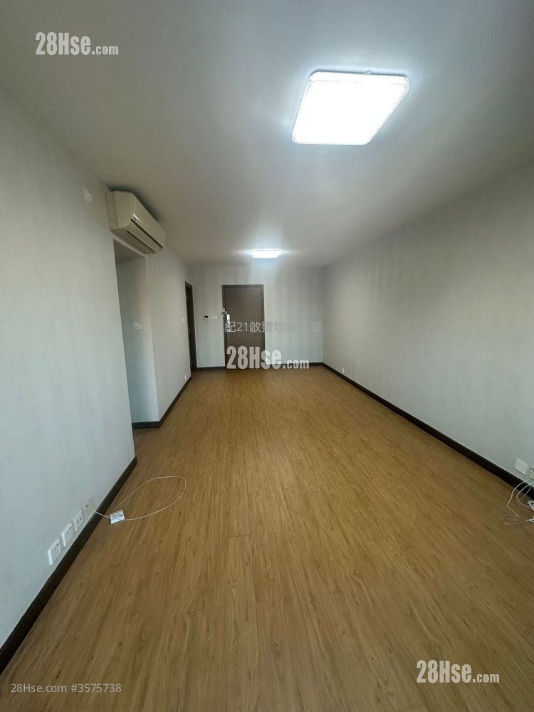 Billionnaire Royale Rental 3 Bedrooms , 3 Bathrooms 1,014 ft²