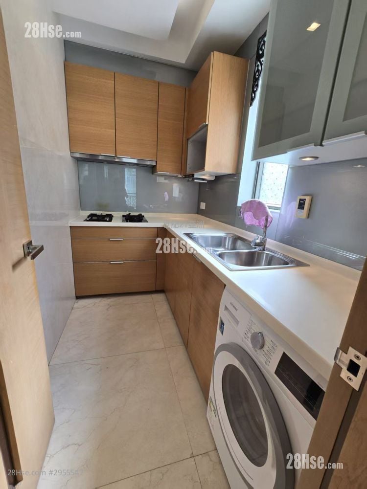 York Place Rental 3 Bedrooms , 2 Bathrooms 682 ft² York Place Rental 3 Bedrooms , 2 Bathrooms 682 ft²