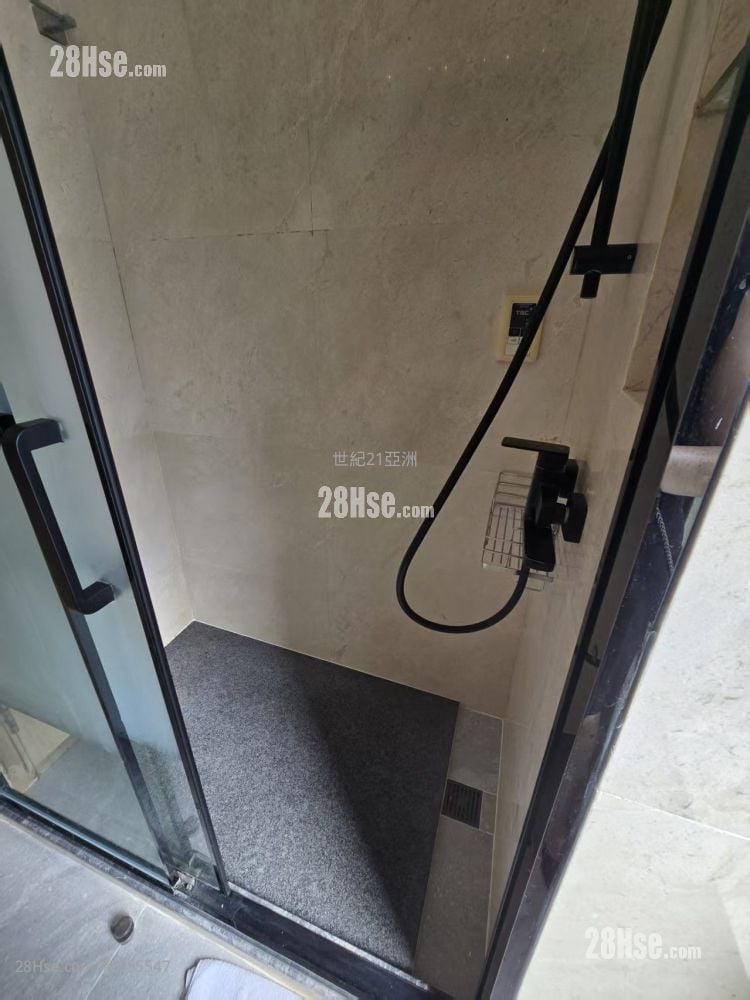 York Place Rental 3 Bedrooms , 2 Bathrooms 682 ft² York Place Rental 3 Bedrooms , 2 Bathrooms 682 ft²