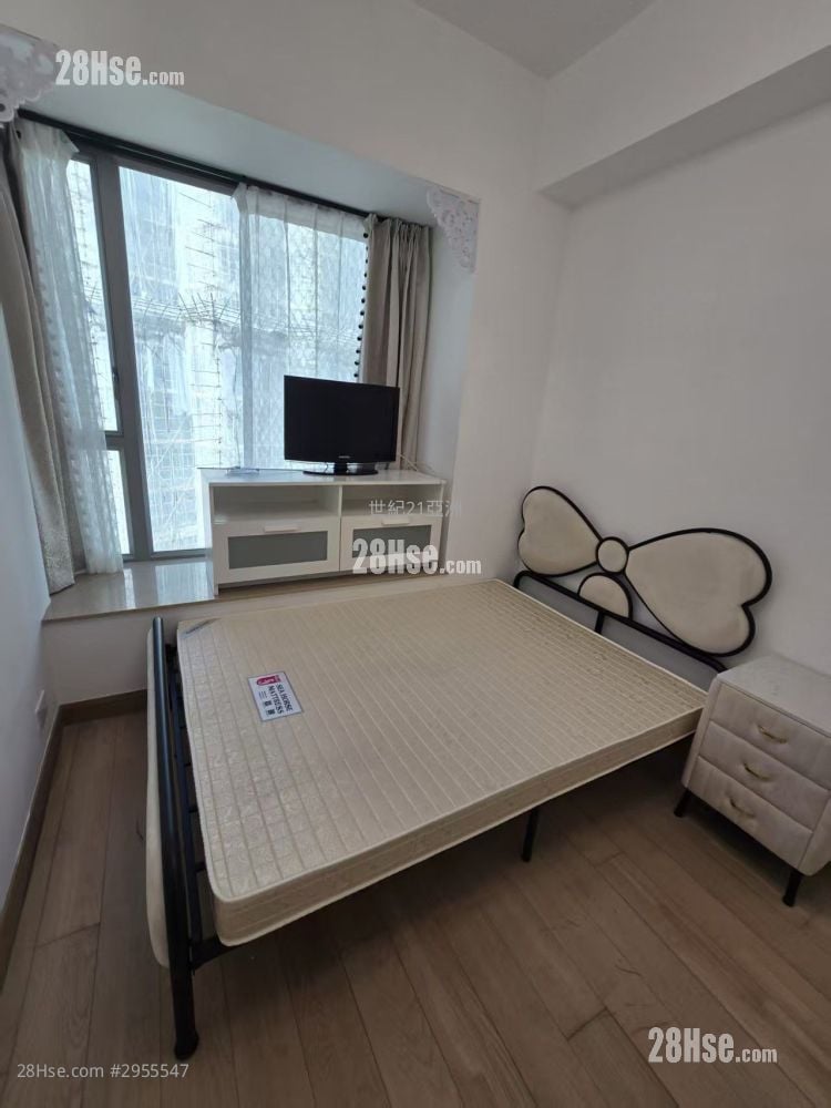 York Place Rental 3 Bedrooms , 2 Bathrooms 682 ft² York Place Rental 3 Bedrooms , 2 Bathrooms 682 ft²