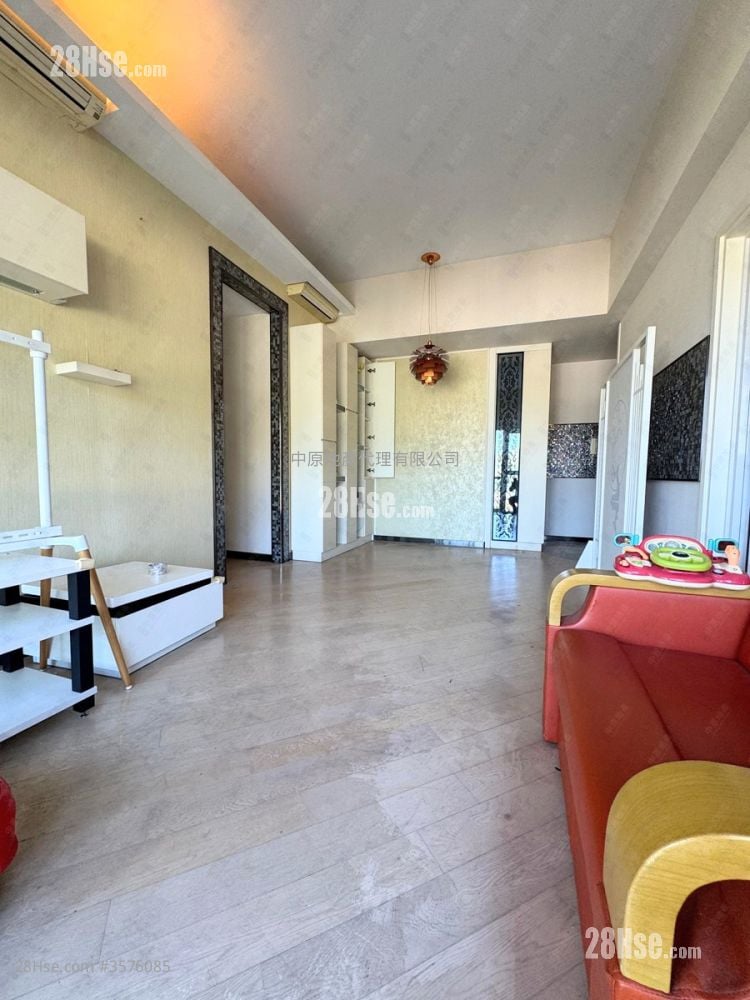 Avignon Sell 3 Bedrooms , 2 Bathrooms 791 ft²