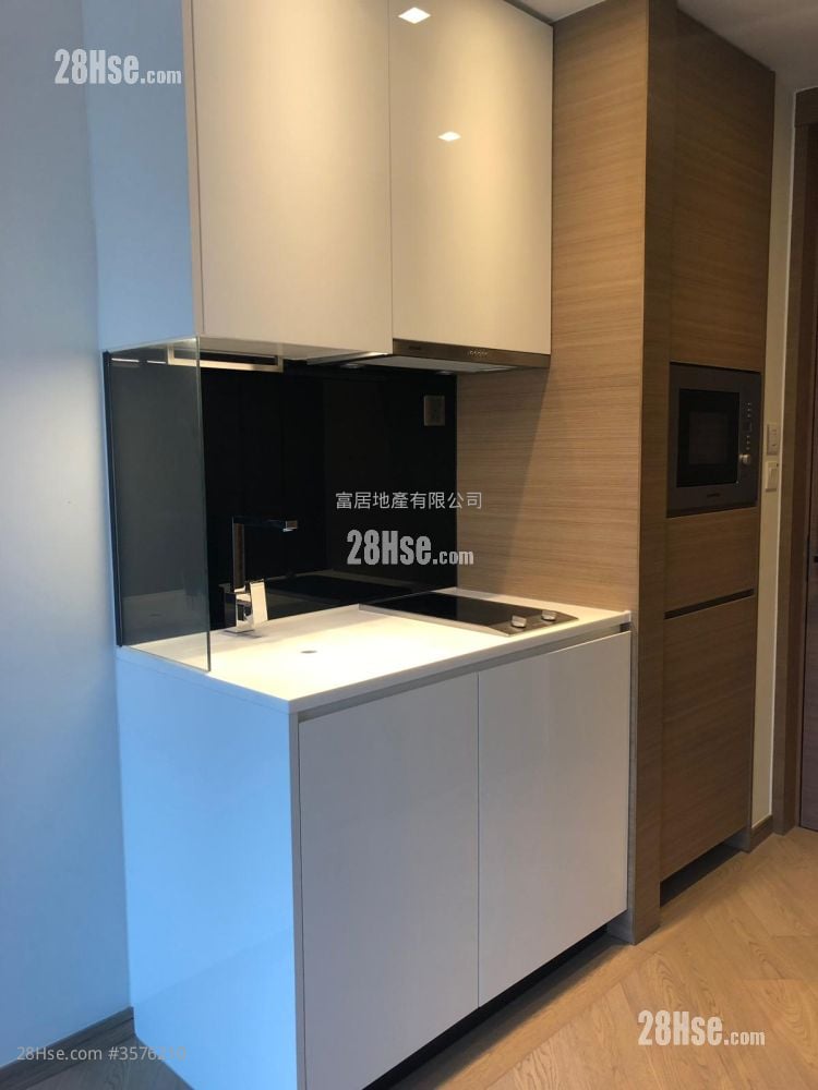 High One Rental Studio , 1 Bathroom 193 ft²