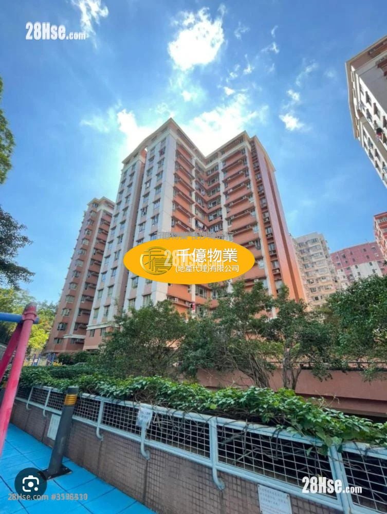 乐年花园 售盘 3 房 , 2 浴室 561 平方尺