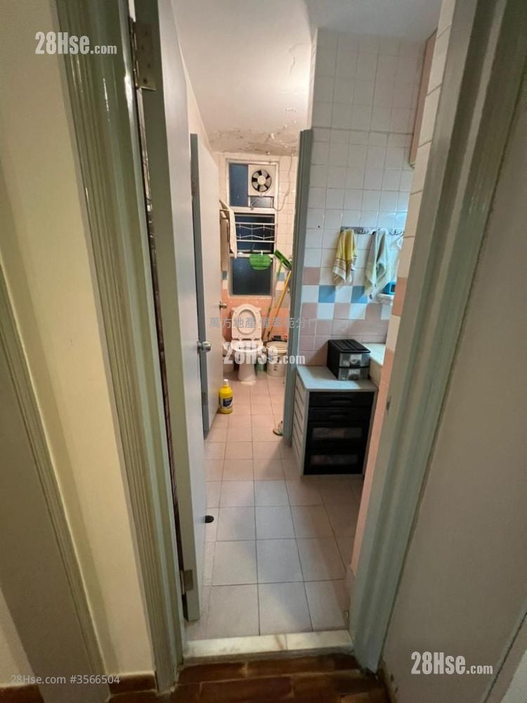 康林苑 售盤 3 房 , 1 浴室 645 平方呎 康林苑 售盤 3 房 , 1 浴室 645 平方呎